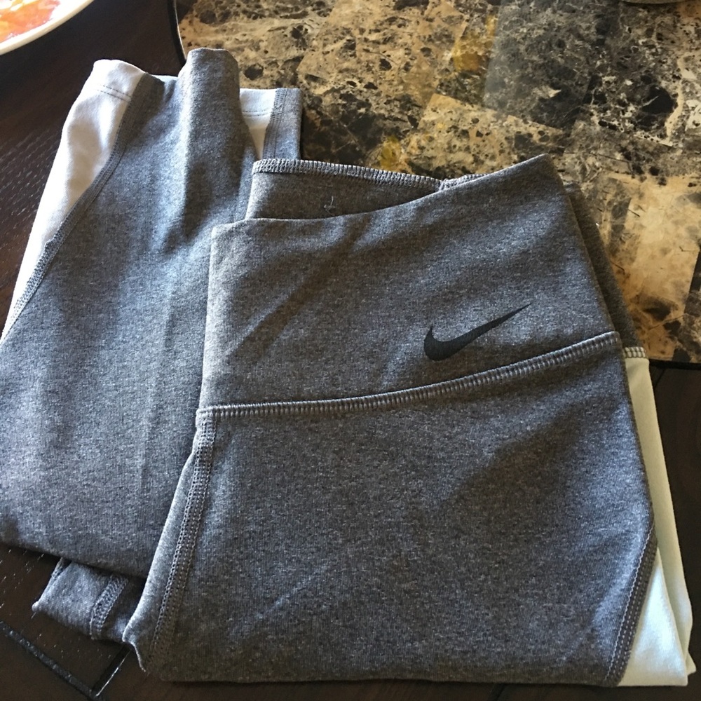 Nike leggings